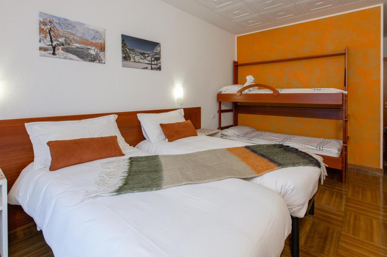 Hotel Biancospino Lanzada Exterior photo